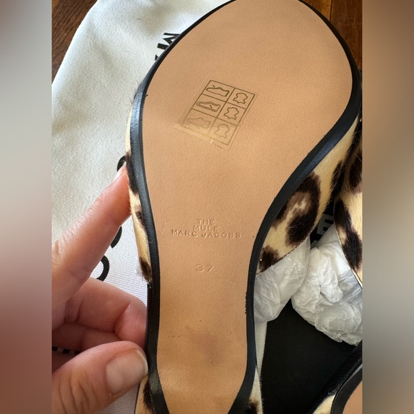 MARC JACOBS THE KITTEN HEEL MULE - Picture 8 of 10